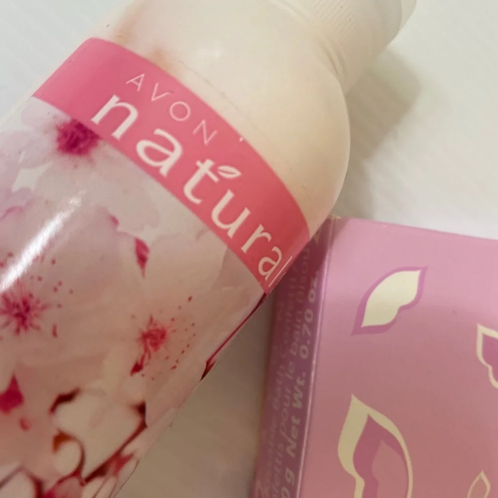 Soft Kiss Bath & Body Set Sexy Luxury Fragrance Kissable Bath Confetti & Lotion